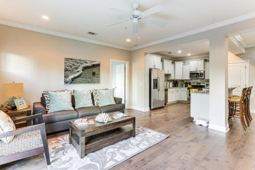 Epworth Acres House | 3 Mi to Pier Village: Dog-Friendly St Simons Home!