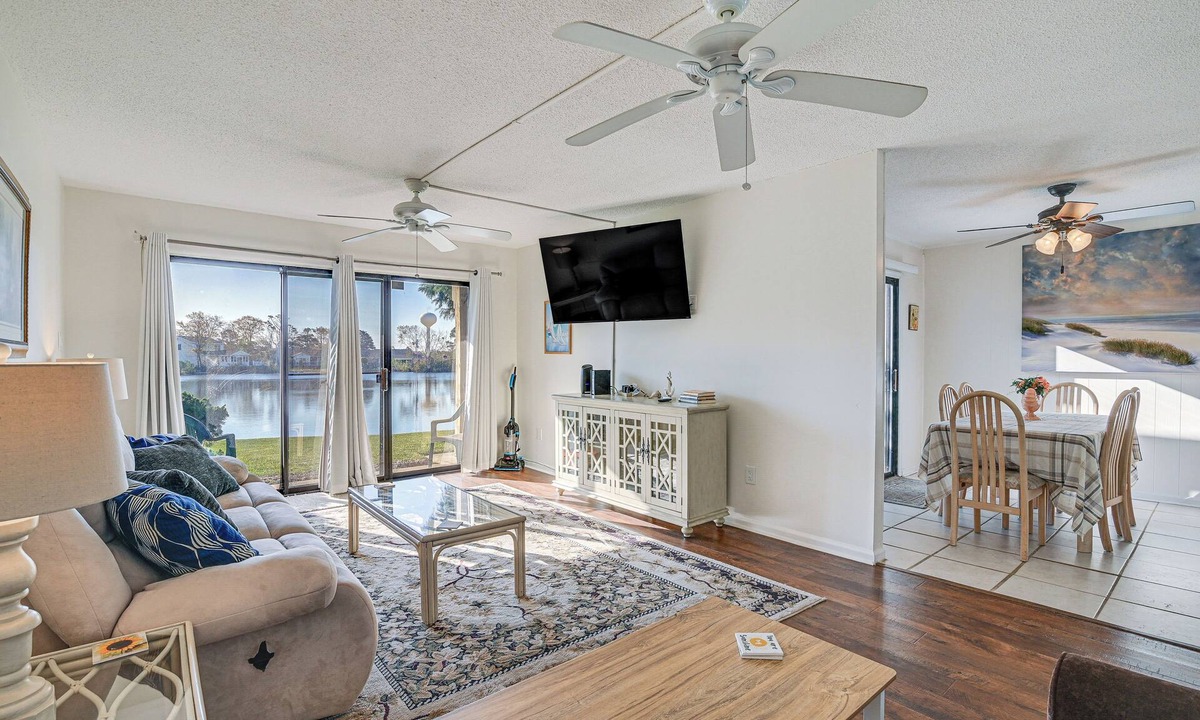 Myrtle Beach Apartment | 3 Mi to Surfside Beach & Pier: Townhome w/Balcony