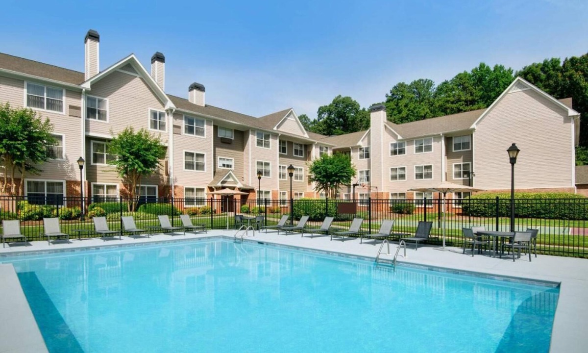 Homewood Hotel | 3 Modern Pet-Friendly Suites with Pool Access | Near Birmingham Attractions