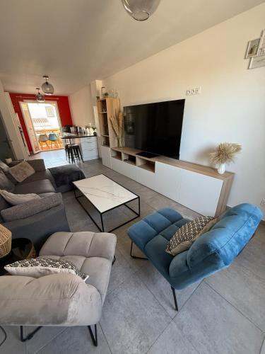 Mauguio Apartment | 3 pièces climatisé, terrasse, tout équipé, à 10 minutes des plages et de Montpellier