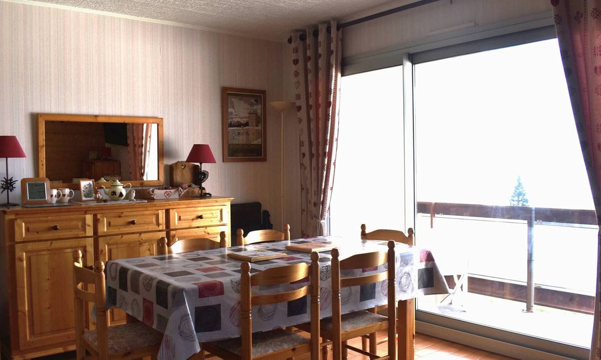 Font-Romeu-Odeillo-Via Apartment | 3-room central with parking, Font-Romeu