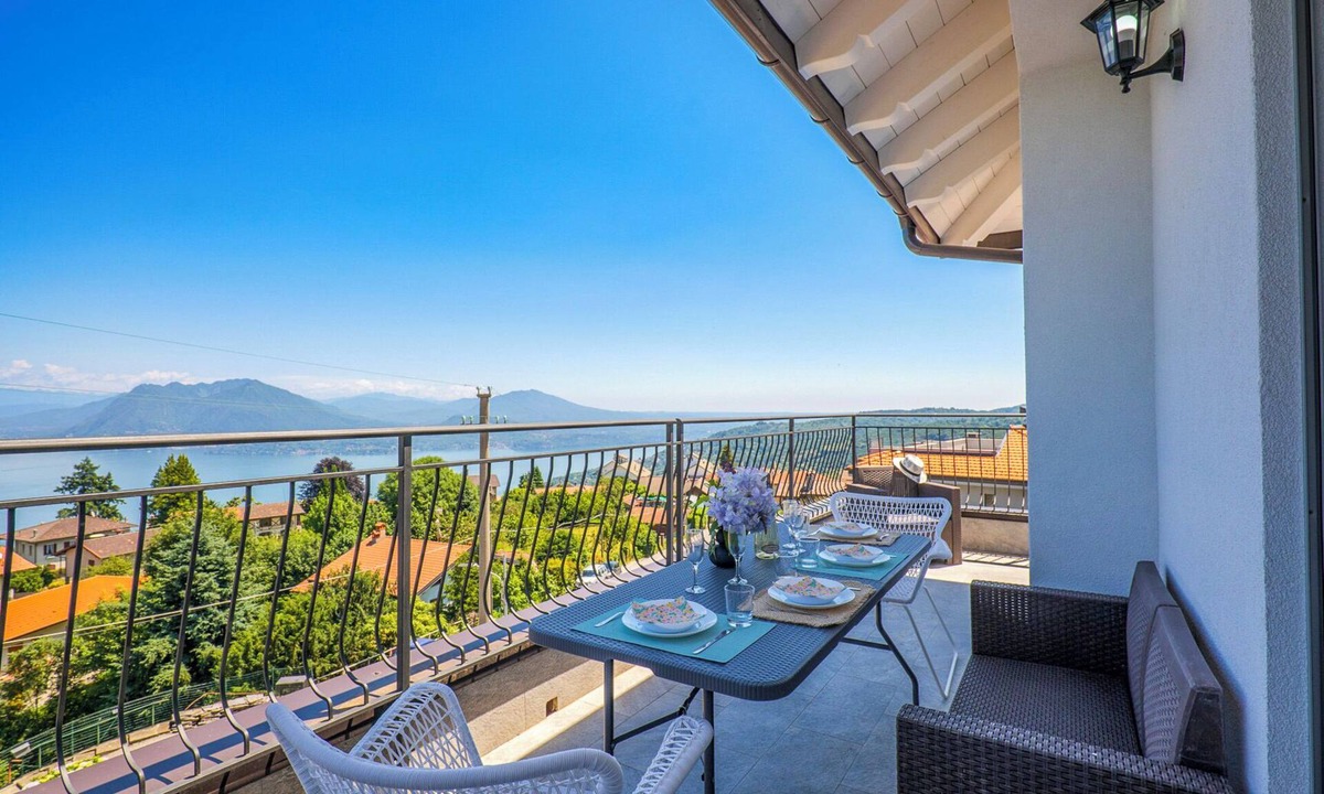 Levo Apartment | 3-room corner apartment with 2 balconies and fantastic lake view