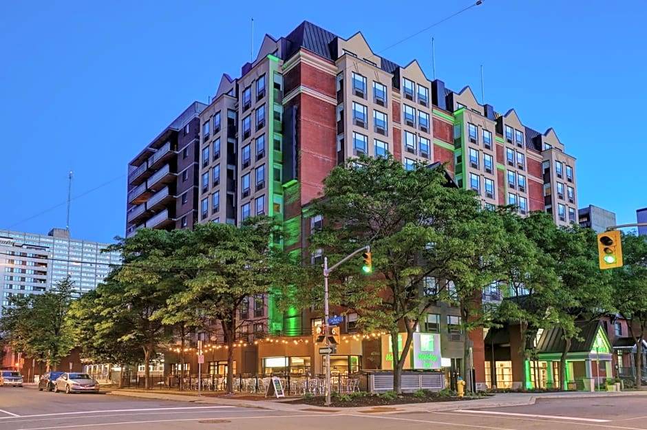 Byward Market - Parliament Hill Hotel | 3-Star Hotel ∙ Holiday Inn - Ottawa Dwtn - Parliament Hill, an IHG Hotel