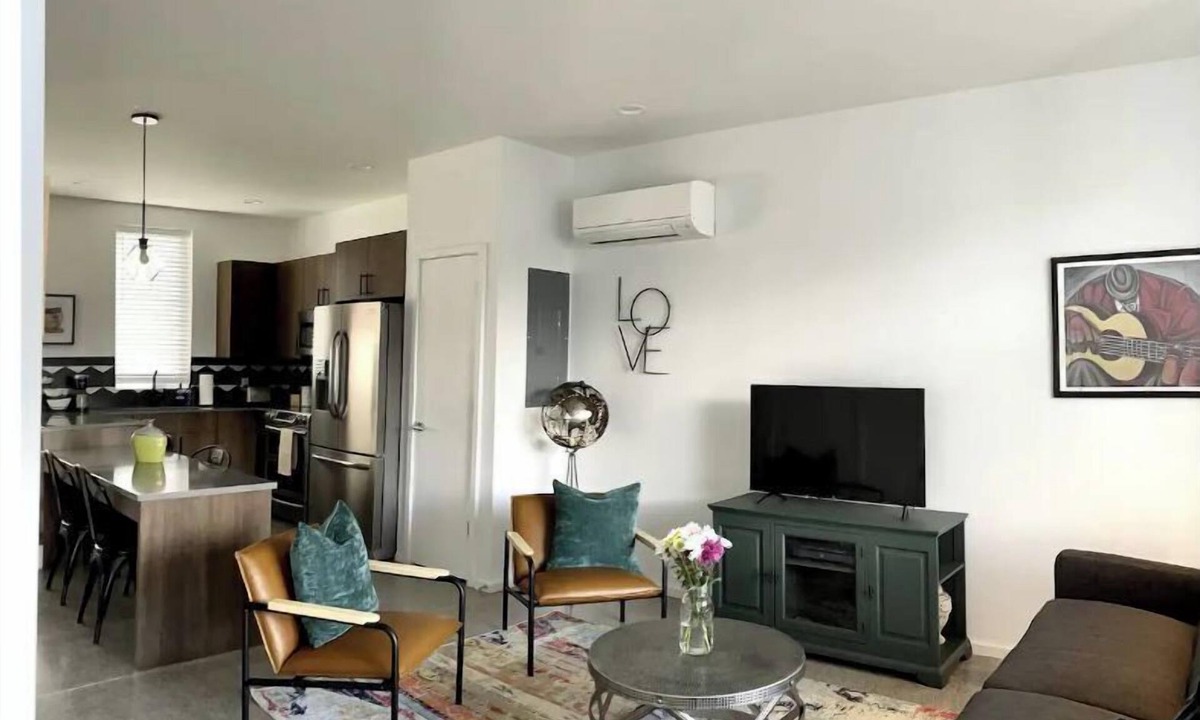 Downtown Chattanooga House | 3-Story✿Townhome✿Walkable ✿ Heart of Southside