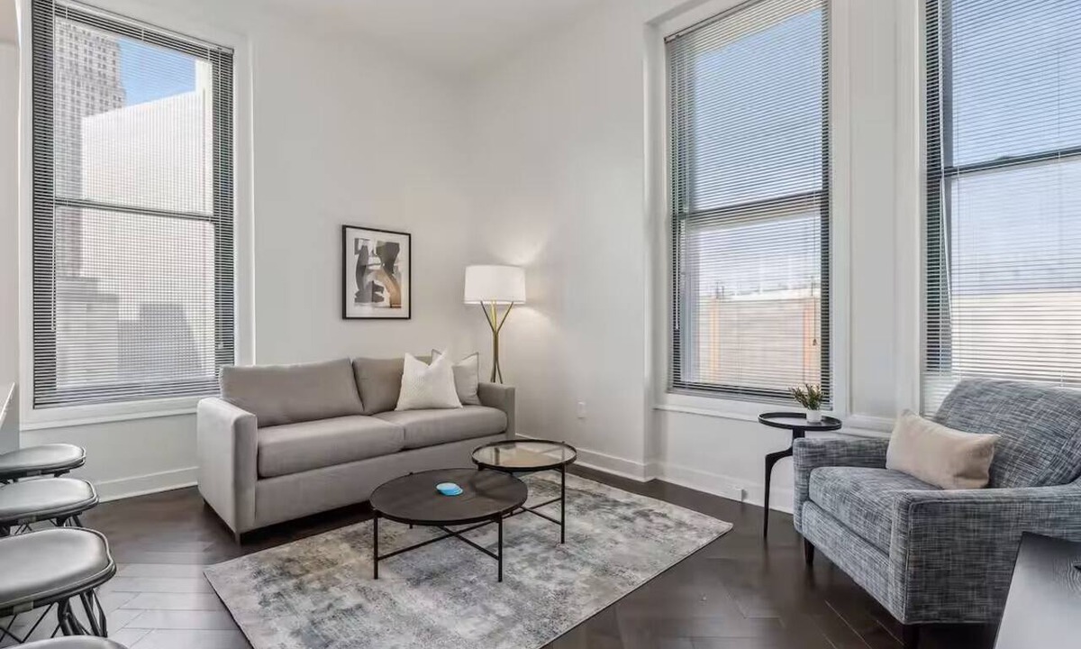 Downtown Pittsburgh Apartment | 3 Units | Pittsburgh Escape w/Kitchen | Steps to Cultural District & Convention