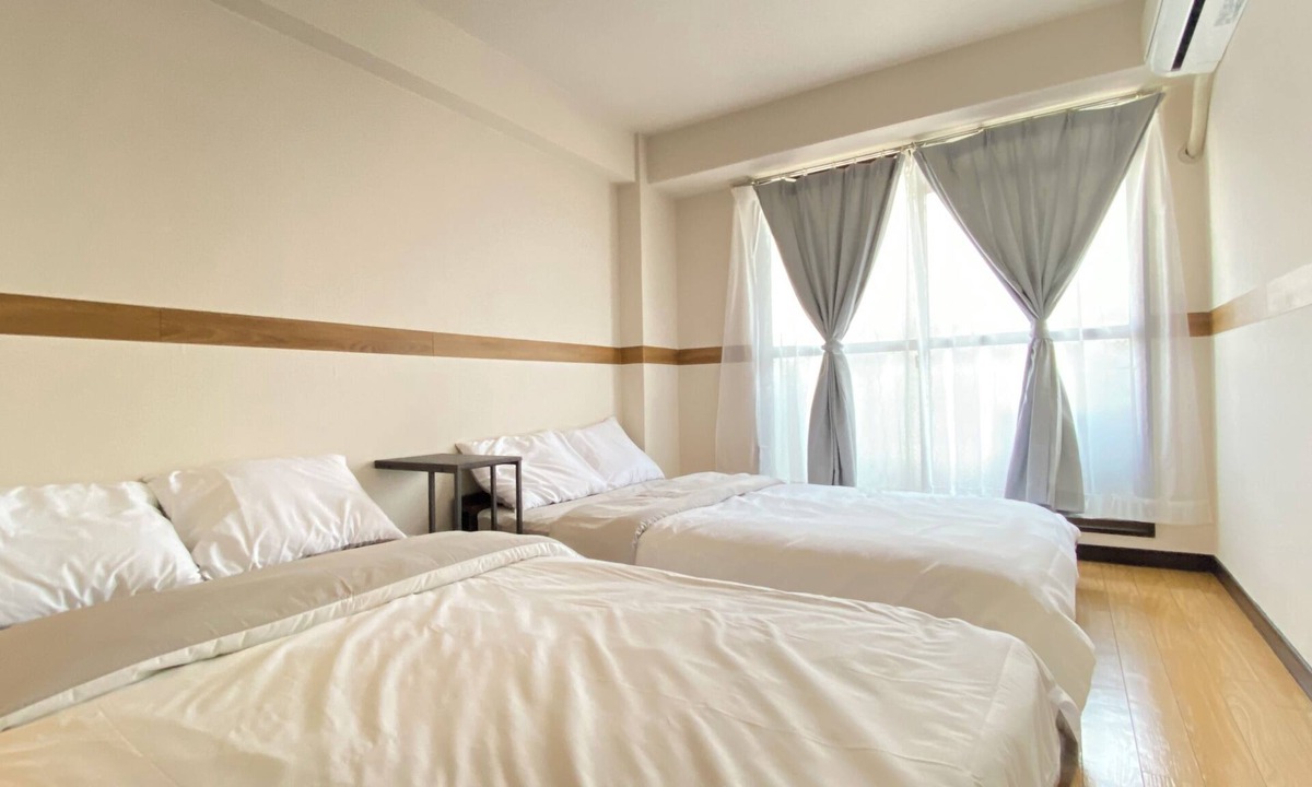 Shinsekai Apartment | 3 Units Same Floor, 30sec Tsutenkaku/1 stop Namba2