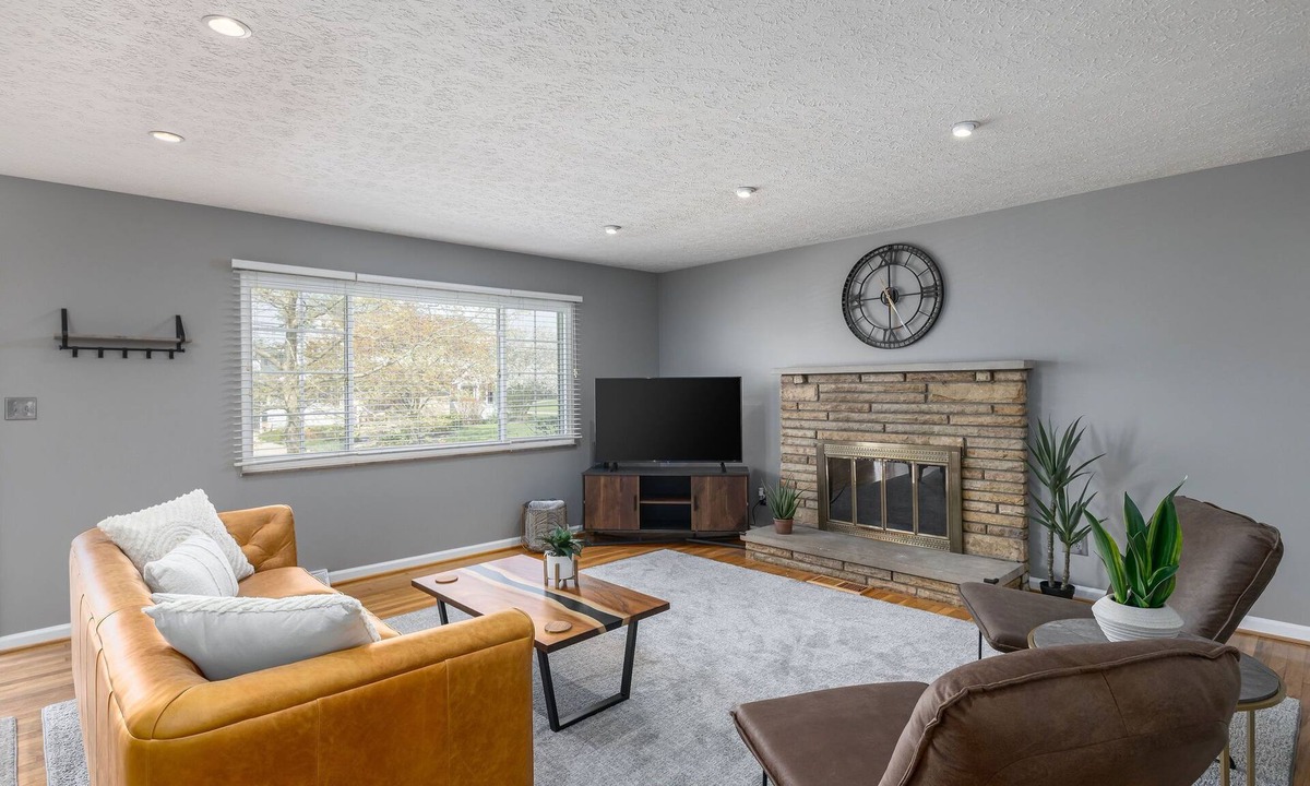 Knolls Thomas House | 30 Day Minimum Rental - 3BR House - Close to OSU - Walk to Riverside Hospital