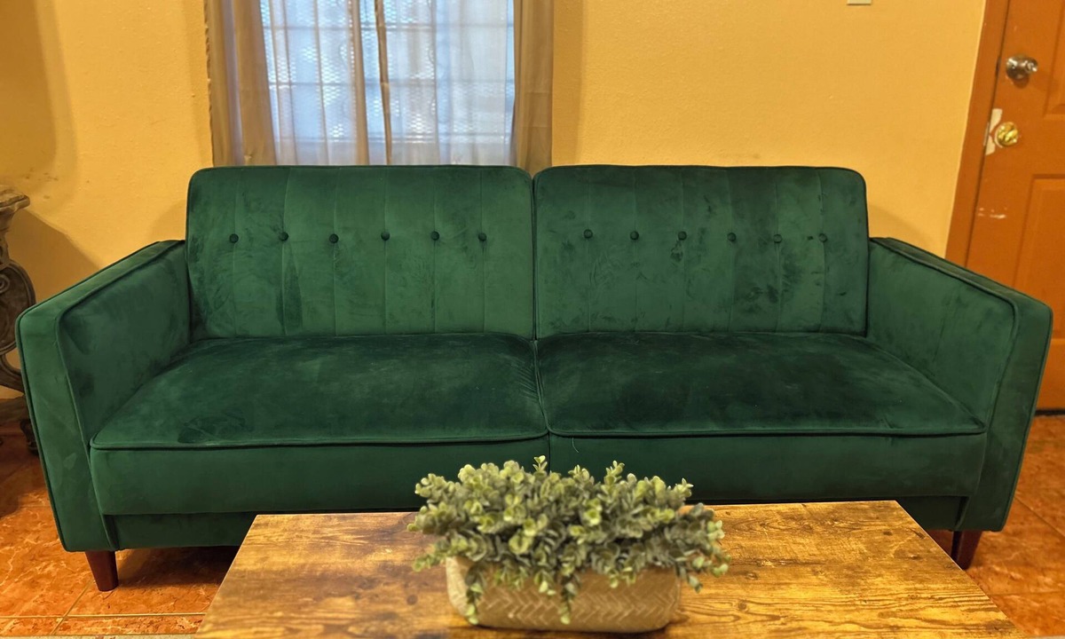 Holy Cross District House | 30 Day Spacious 5-bedroom House in New Orleans! Rent Entire Suite or Room.