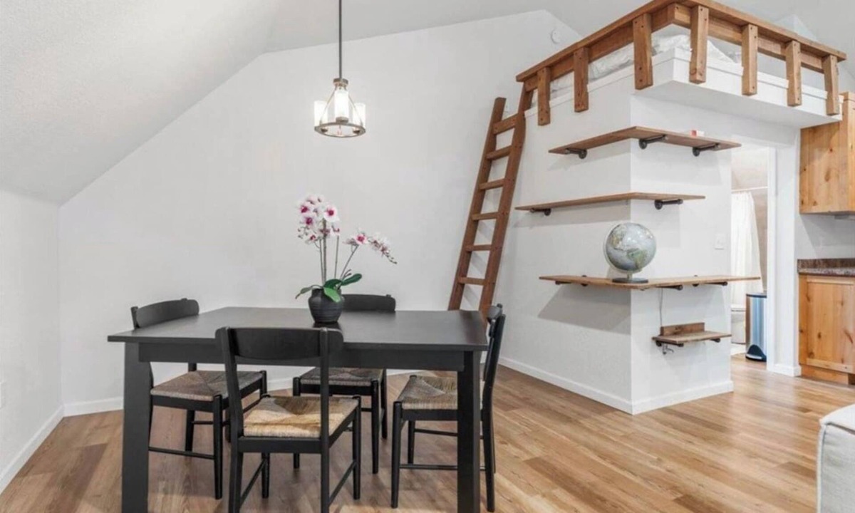 Redding Apartment | 30+ Night Rental - 2 BR Lakeside Appt