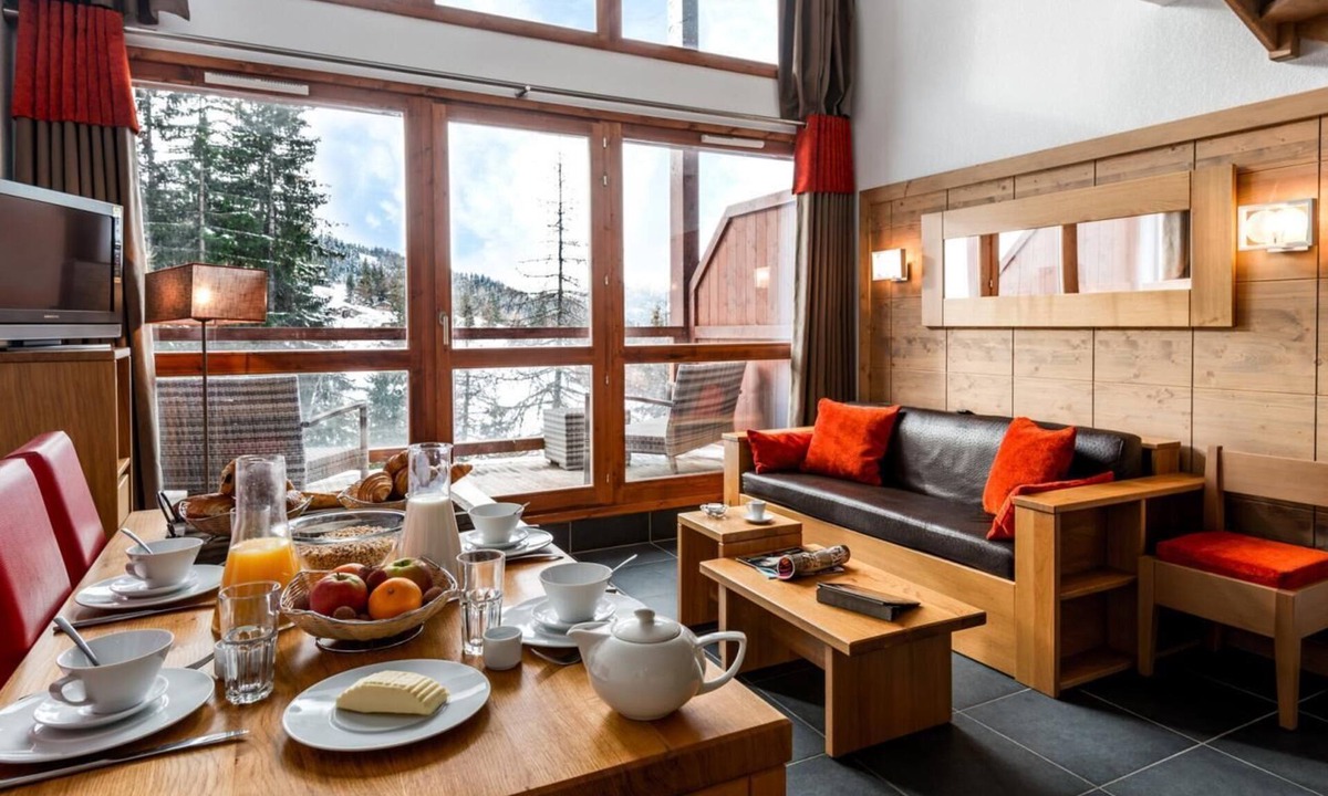 Arc-1600 Apartment | 300m from resort center, swimming pool, sauna, hammam, terrace, balcony, tv, ski locker, 63-75m²