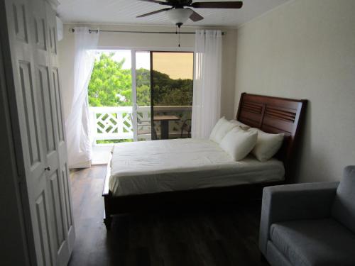 Lazaretto Apartment | 301 Batts Rock Beach Condos
