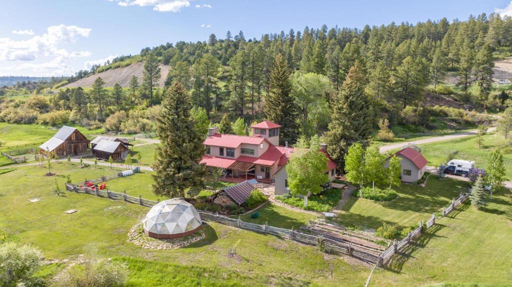 Mancos House | 3076 W Highway 160 - Combo