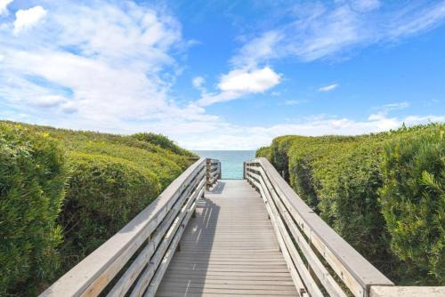 Seagrove Beach Apartment | 30A Beachfront, Endless Horizons,Pool 4 Beds, Gulf Views
