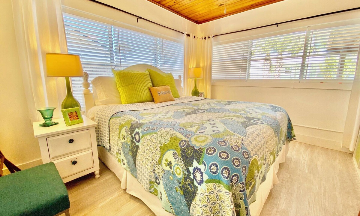 Laguna Beach Estates House | 30ft from Perfect LAGUNA BEACH ~ Directly across the street ~ July is on SALE!t!