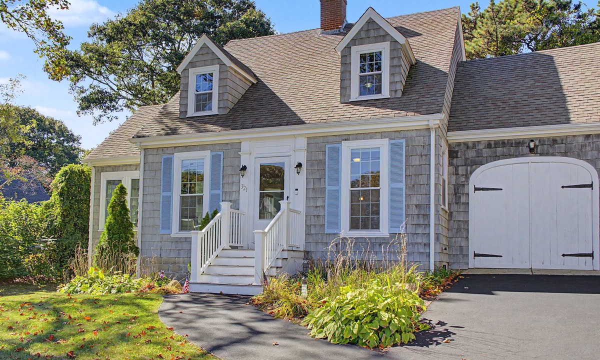 Sagamore Beach House | 321 Williston Rd - Charming 3BR Sagamore Beach Home - Pet Friendly, Central A/C!