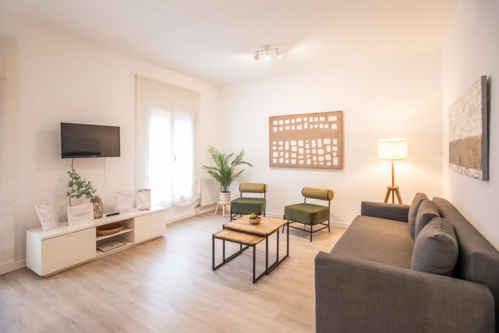 El Camp de l'Arpa del Clot Apartment | 32IND1115 - Apartment in Barcelona