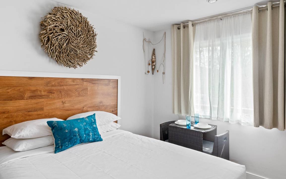 Hampton Bays Cabin | 33 m² Private room ∙ 2 guests
