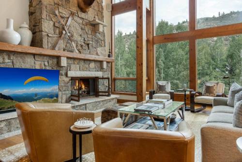 Edwards House | 358 Cresta Road