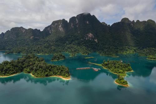 Ban Ta Khun Resort | 360 issara Floating Resort