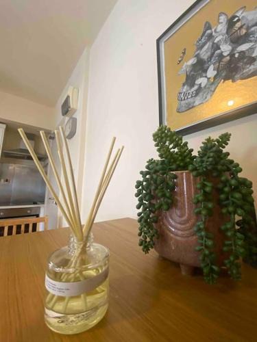 Brondesbury Apartment | 37chats studio
