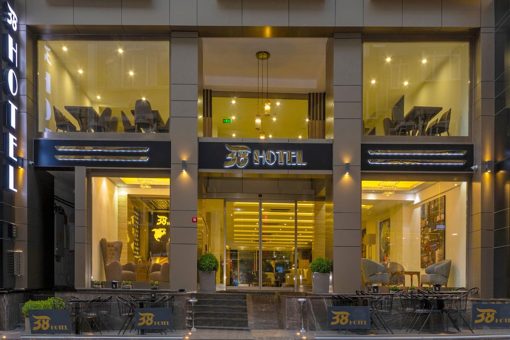 Cumhuriyet Hotel | 38 Hotel