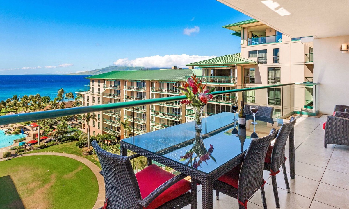 Kaanapali Condo | 3BD Oceanfront Retreat w/Lanai, Floor-to-Ceiling Views & Modern Kitchen - Honua Kai 825