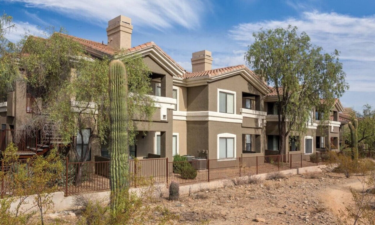 Ahwatukee Foothills Condo | 3BD resort condo nestled in a nature preserve resort amenities including pool/hot tub