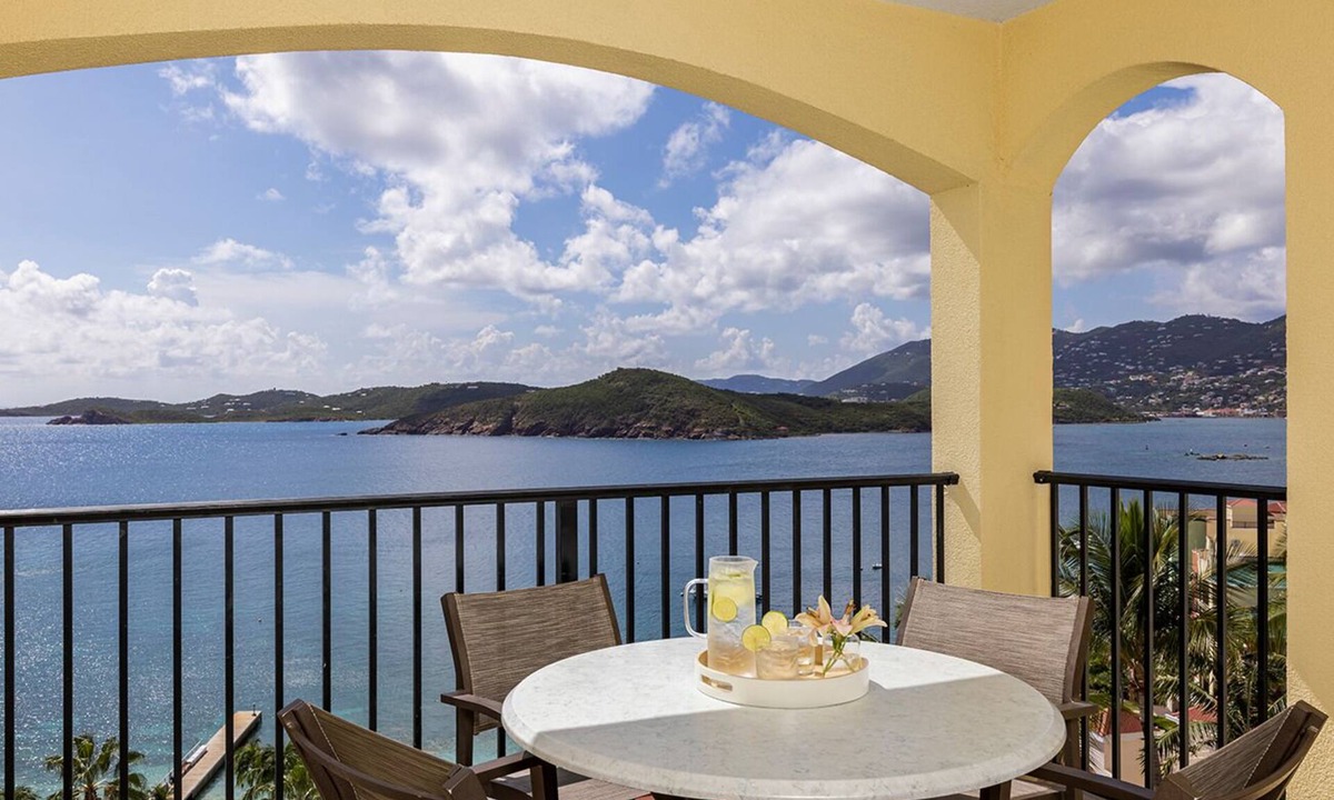 Estate Bakkero Condo | 3bdrm Oceanside Villa | Marriotts Frenchman’s Cove