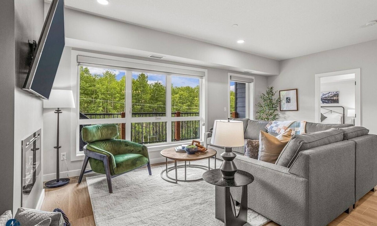 Dead Man's Flats Condo | 3Bed/2Bath Sparrowhawk (West facing) -Sleeps 8