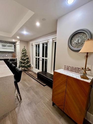 Marpole House | 3Bed 2Bath Steam Sauna Retreat! Family friendly!