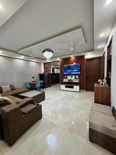 Chhatarpur Apartment | 3BHK fully furnished apartment