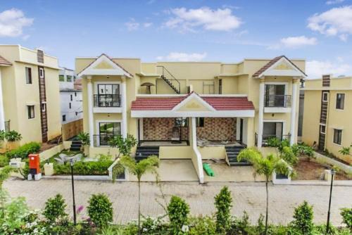 Karjat Villa | 3BHK with pool - Sunset Palazzo by Universe Villas