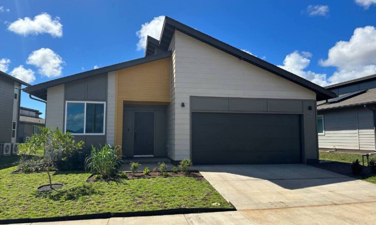 Ewa House | 3BR/2BA New Build | Pool | W/D | Garage | Park