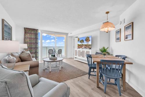 Downtown Myrtle Beach House | 3BR Beach Gem Full Reno-Views From All Bedrooms