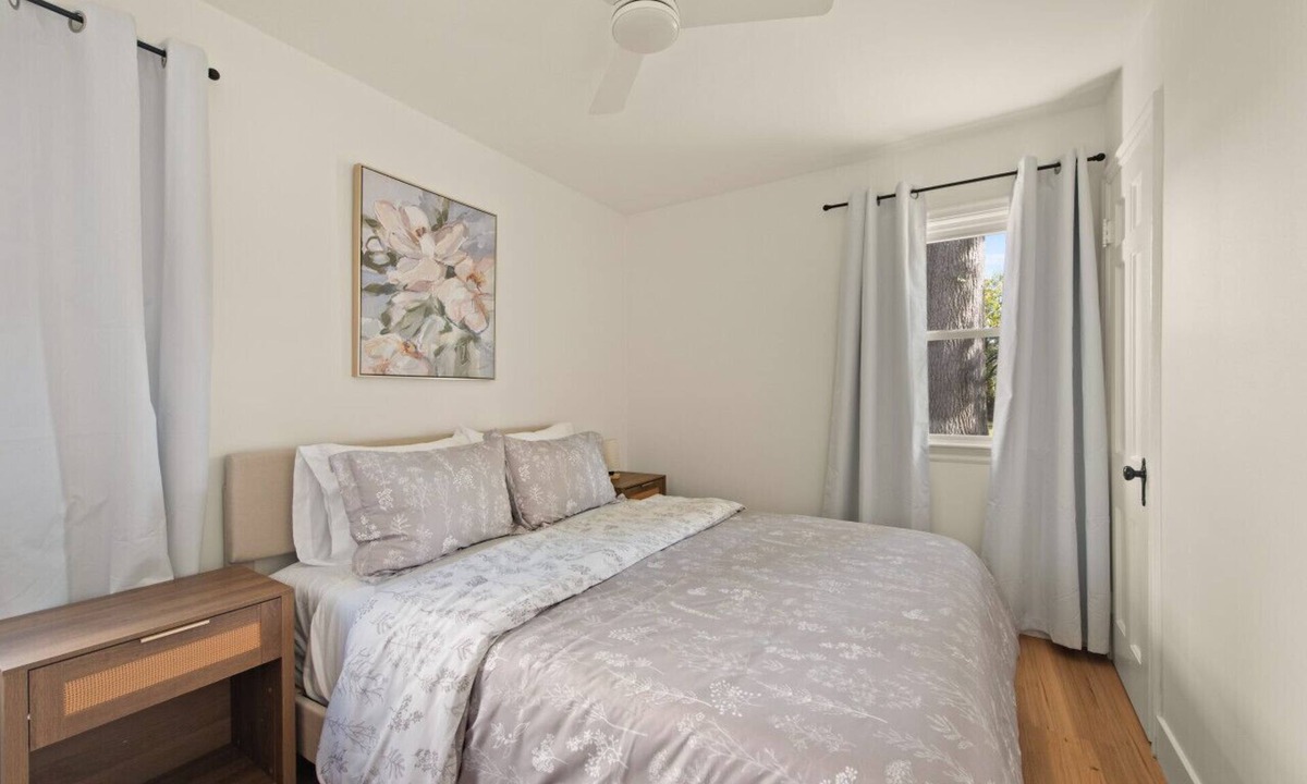 Euclid House | 3BR Home Bright & Open In Euclid Near Cleveland!