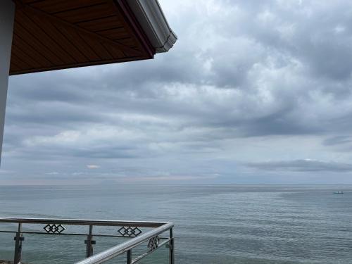 Lila House | 3BR Oceanfront Vacation House in Lila, Bohol