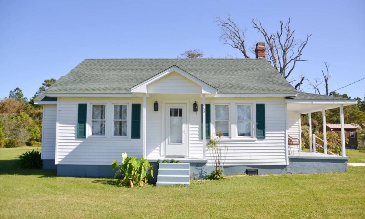 Davis House | 3BR Quiet Cottage|Private Dock|Fishing