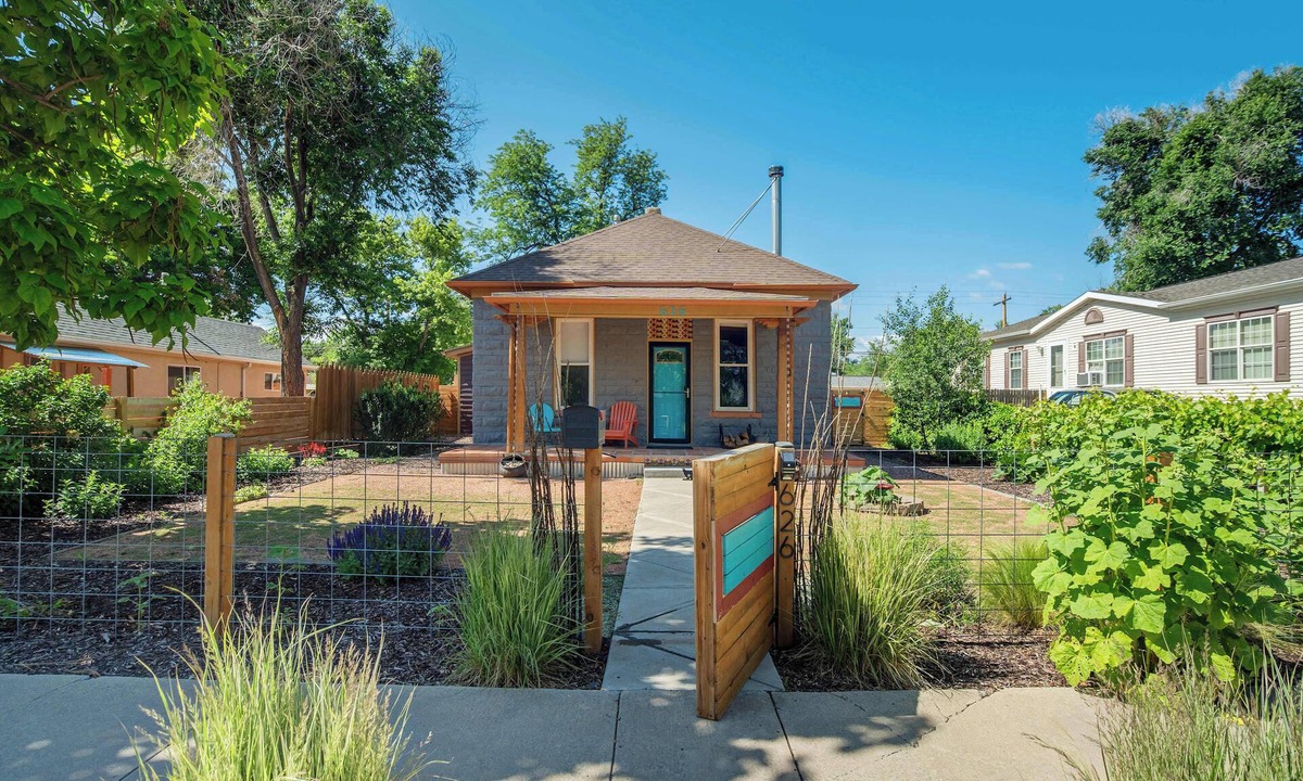 Florence House | 3BRM Stylish Mid-Century Escape | Near Royal Gorge