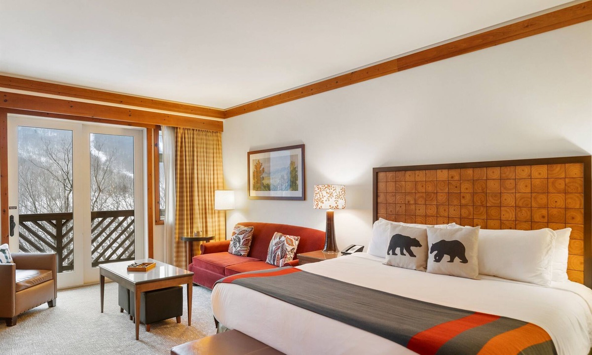 Spruce Peak Apartment | 3rd Floor Studio @ The Lodge at Spruce Peak