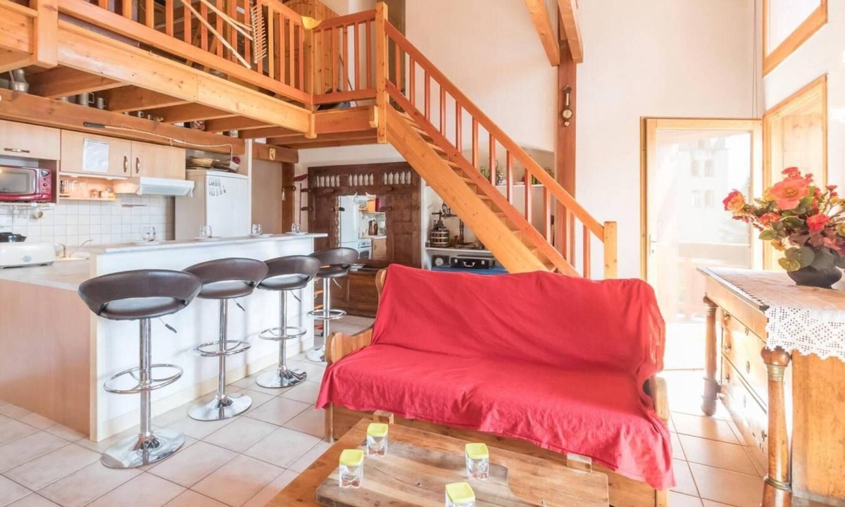 Briancon Apartment | 3rd floor, view mountain, balcony, tv, 120m², Serre Chevalier