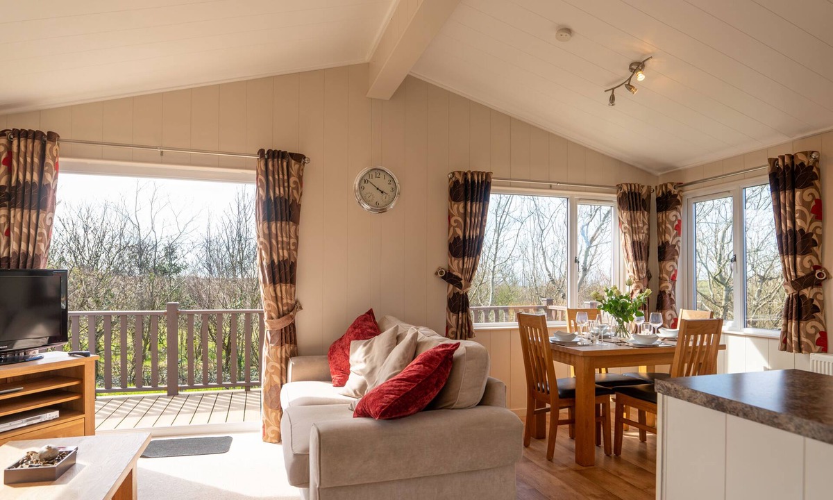 Mullacott Cabin | 4 Atlantic Crescent Lodge - 2 Bed-Sleeps 4-TJS4AC