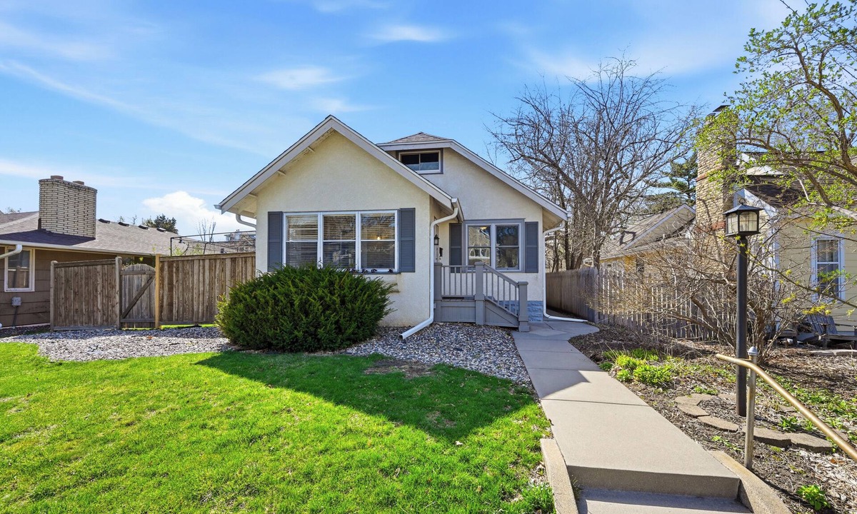 St. Louis Park House | 4 bed/2 bath house located in Mpls Chain of Lakes; Mall of America/dwtn Mpls