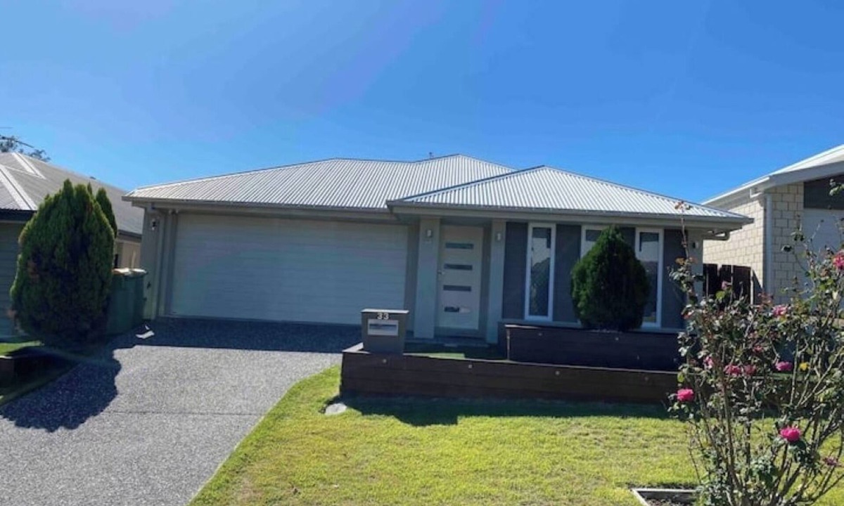 Augustine Heights House | 4 Bed House ,Master with ensuite A/C and King bed