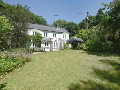 Stoke Rivers House | 4 Bed in Barnstaple oc-73949