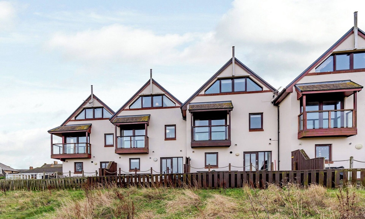 Amble Cottage | 4 bedroom accommodation in Amble, near Warkworth