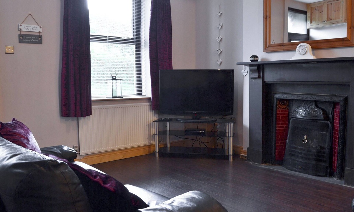Bethesda Cottage | 4 bedroom accommodation in Bethesda, near Bangor