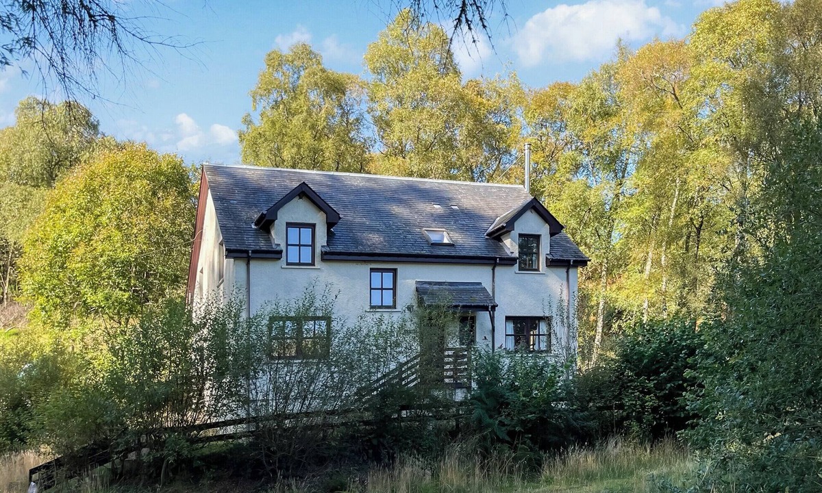 Netherton Cottage | 4 bedroom accommodation in Killin