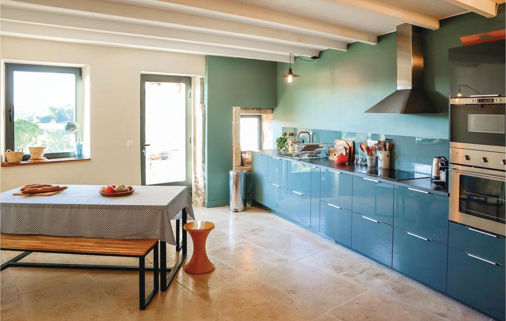 Chamaret House | 4 bedroom accommodation in Chamaret