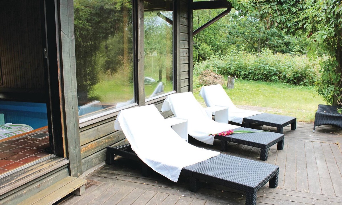 Hamneda House | 4 bedroom accommodation in Hamneda