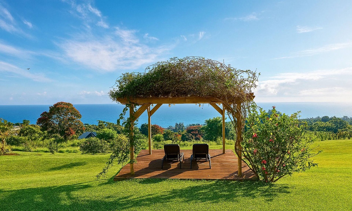 Papaaloa House | 4 Bedroom Farmhouse + Guesthouse Retreat 180° Ocean Views North Hilo